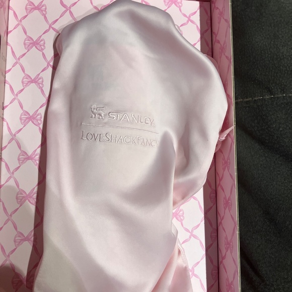 LoveShack Fancy Holiday “Baby Bow Pink Peppermint” Stanley 30OZ - Picture 10 of 10